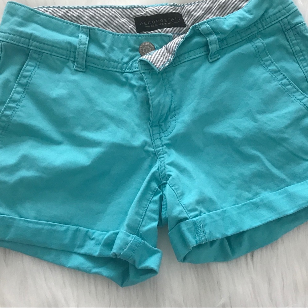 SOLD! NWOT Aeropostale Midi Twill Shorts